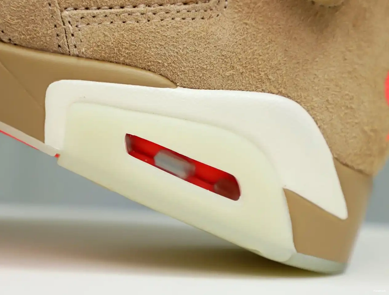 x Jordan Retro SP Khaki